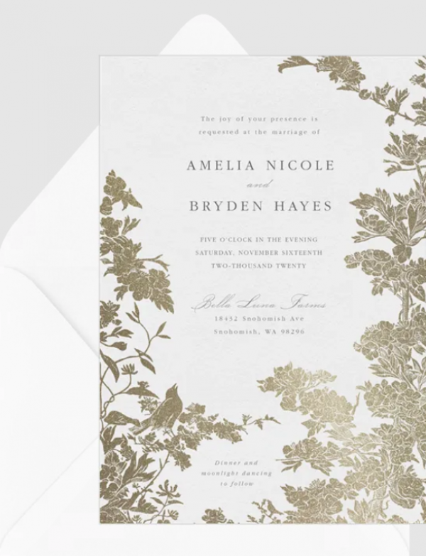 Desain undangan dengan aksen vintage yang elegan